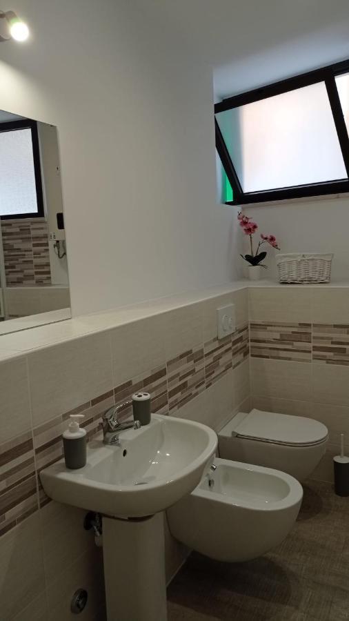 Rosa'S Rooms มาเตรา ภายนอก รูปภาพ