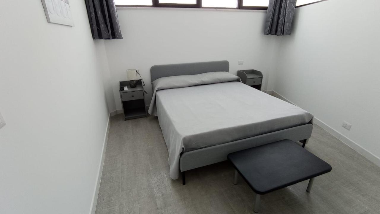 Rosa'S Rooms มาเตรา ภายนอก รูปภาพ